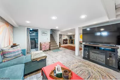 719 Locust St, Roselle Park, NJ 07204 - Photo 19