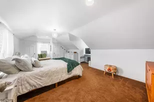 719 Locust St, Roselle Park, NJ 07204 - Photo 15