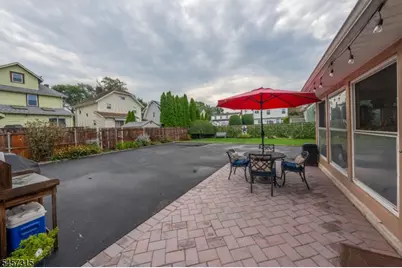 719 Locust St, Roselle Park, NJ 07204 - Photo 5