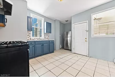 293 Ogden St #1, Orange, NJ 07050 - Photo 7