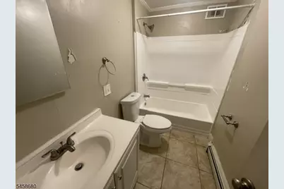 173 Clinton St, South Bound Brook Boro, NJ 08880 - Photo 5