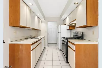 9E Sentinel Ct #E, Chatham Township, NJ 07928 - Photo 5