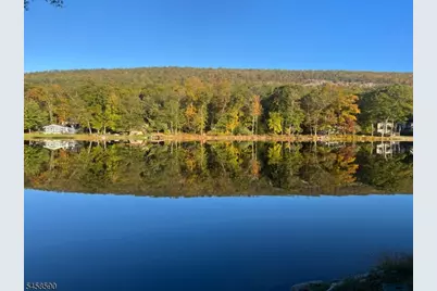 915 Plymouth Lake Dr, Stillwater, NJ 07860 - Photo 5
