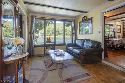 915 Plymouth Lake Dr, Stillwater, NJ 07860 - Photo 9