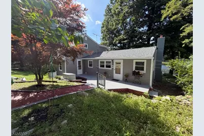 915 Plymouth Lake Dr, Stillwater, NJ 07860 - Photo 3