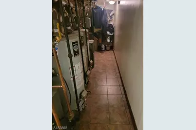 581 N 7th St, Newark, NJ 07107 - Photo 9