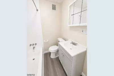 668 Clarkson Ave #4, Elizabeth, NJ 07202 - Photo 11