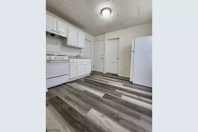 668 Clarkson Ave #4, Elizabeth, NJ 07202 - Photo 13