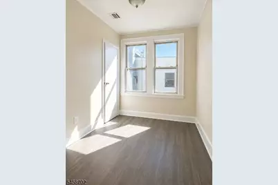668 Clarkson Ave #4, Elizabeth, NJ 07202 - Photo 9