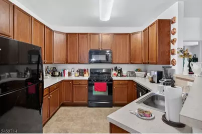 526 Timberlake Dr #526, Ewing Township, NJ 08618 - Photo 7
