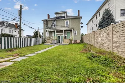 163 Livingston Ave, New Brunswick, NJ 08901 - Photo 25