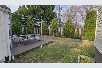 106 Burnside Ave, Cranford Township, NJ 07016 - Photo 11