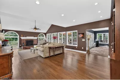 5 Pine Pl, Clinton Township, NJ 08801 - Photo 11