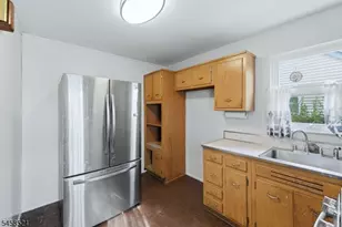 32 Merkel Dr, Bloomfield, NJ 07003 - Photo 5