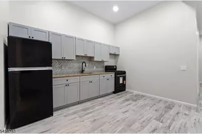 90 Broadway #1, Paterson, NJ 07505 - Photo 3