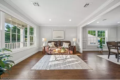 9 Burnet Hill Rd, Livingston, NJ 07039 - Photo 9