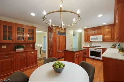 909 Stevens Avenue, Westfield, NJ 07090 - Photo 9