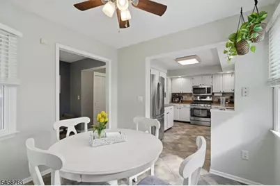 7 Aspen Dr, Hillsborough Township, NJ 08844 - Photo 5