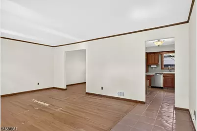 2527 Mountain Ave, Scotch Plains Township, NJ 07076 - Photo 9