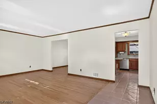 2527 Mountain Ave, Scotch Plains Township, NJ 07076 - Photo 9