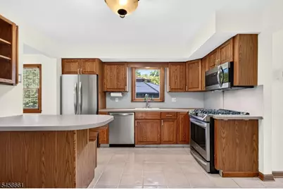 2527 Mountain Ave, Scotch Plains Township, NJ 07076 - Photo 11