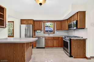 2527 Mountain Ave, Scotch Plains Township, NJ 07076 - Photo 11