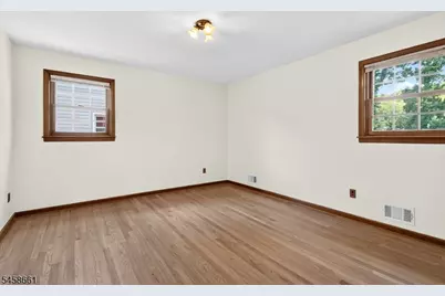 2527 Mountain Ave, Scotch Plains Township, NJ 07076 - Photo 23