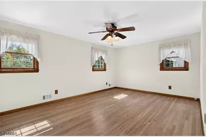2527 Mountain Ave, Scotch Plains Township, NJ 07076 - Photo 15
