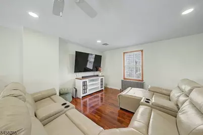 16 Jaqui Ave, Morris Plains, NJ 07950 - Photo 7