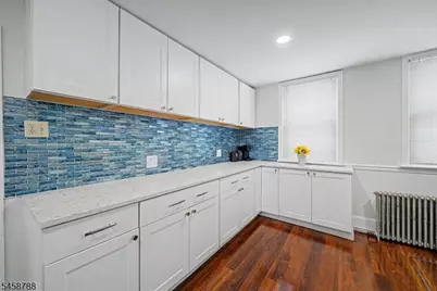 16 Jaqui Ave, Morris Plains, NJ 07950 - Photo 9