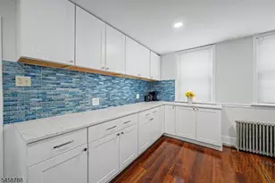 16 Jaqui Ave, Morris Plains, NJ 07950 - Photo 9