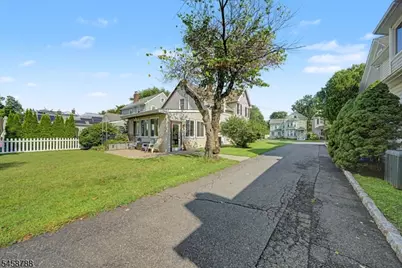 16 Jaqui Ave, Morris Plains, NJ 07950 - Photo 29