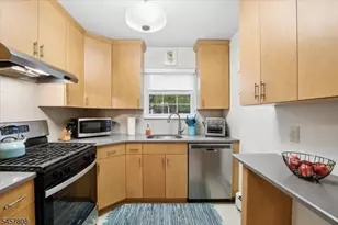 320 South St, Morristown, NJ 07960 - Photo 9
