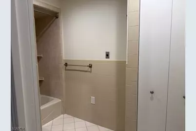 91 Van Pelt Pl, Little Falls Township, NJ 07424 - Photo 13
