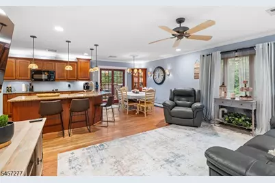 5 Mott Dr, Vernon, NJ 07462 - Photo 5