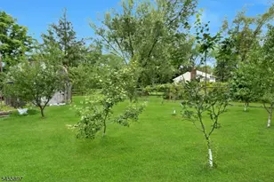 751 Peters Ln, Bridgewater, NJ 08836 - Photo 27