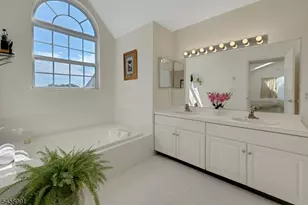 23 Hancock Dr, Morris Township, NJ 07960 - Photo 23