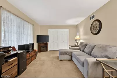 100 Coachman Dr, Florence Township, NJ 08505 - Photo 17