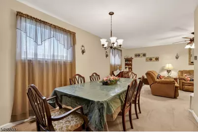 100 Coachman Dr, Florence Township, NJ 08505 - Photo 15