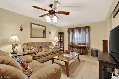 100 Coachman Dr, Florence Township, NJ 08505 - Photo 13