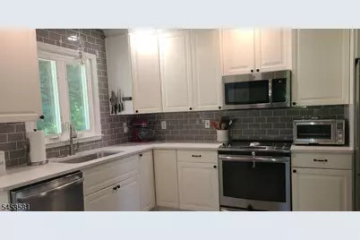 52 Hillside Ave, Mine Hill, NJ 07803 - Photo 11