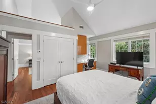 16 Holmehill Ln, Roseland, NJ 07068 - Photo 31