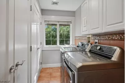 16 Holmehill Lane, Roseland, NJ 07068 - Photo 33