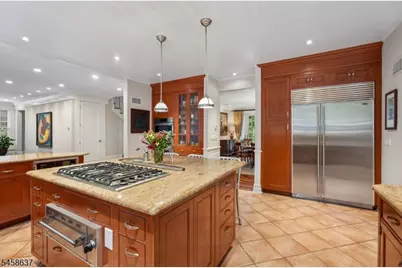 16 Holmehill Lane, Roseland, NJ 07068 - Photo 11