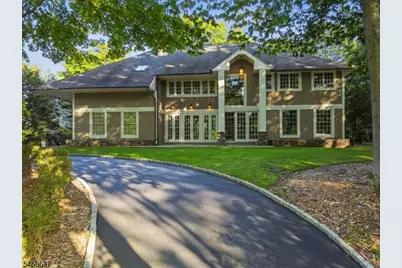 16 Holmehill Lane, Roseland, NJ 07068 - Photo 3