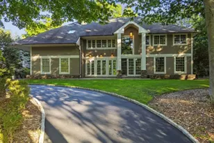 16 Holmehill Ln, Roseland, NJ 07068 - Photo 3