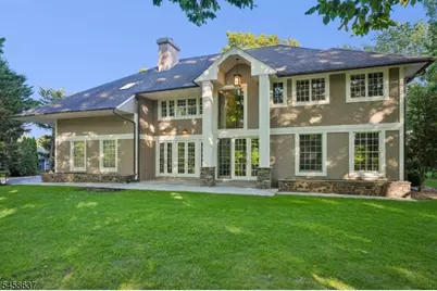 16 Holmehill Lane, Roseland, NJ 07068 - Photo 1