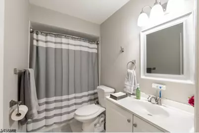 102 Andover Sparta Rd, Andover Township, NJ 07860 - Photo 9