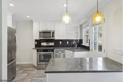 68-86 New England Ave #13, Summit, NJ 07901 - Photo 11