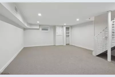 68-86 New England Ave #13, Summit, NJ 07901 - Photo 19